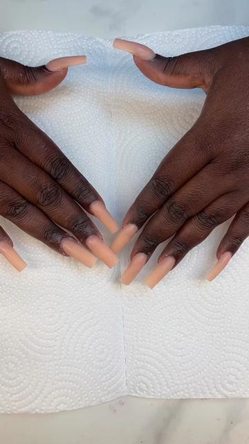@Dollhouse nails of Tampa