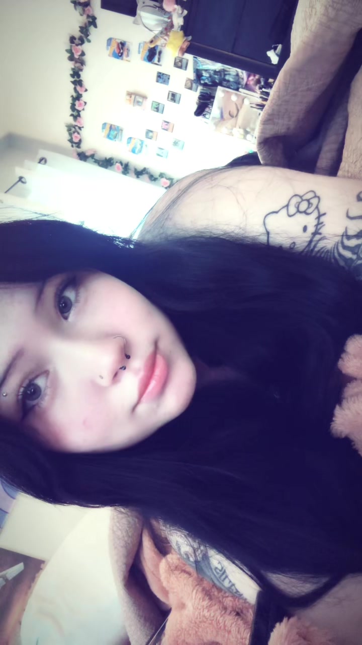 @notreal._.riley