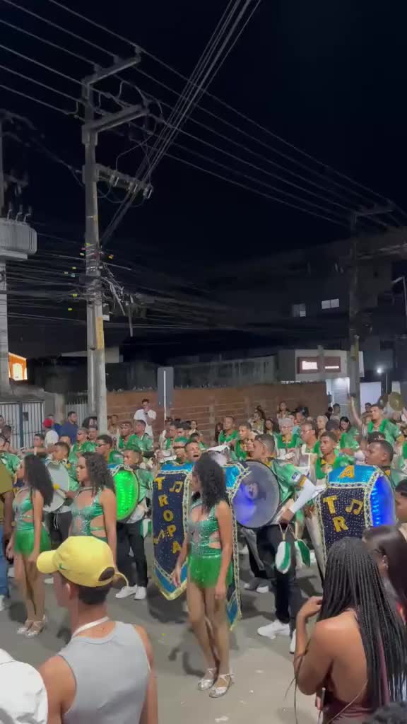 @Bandas de PE