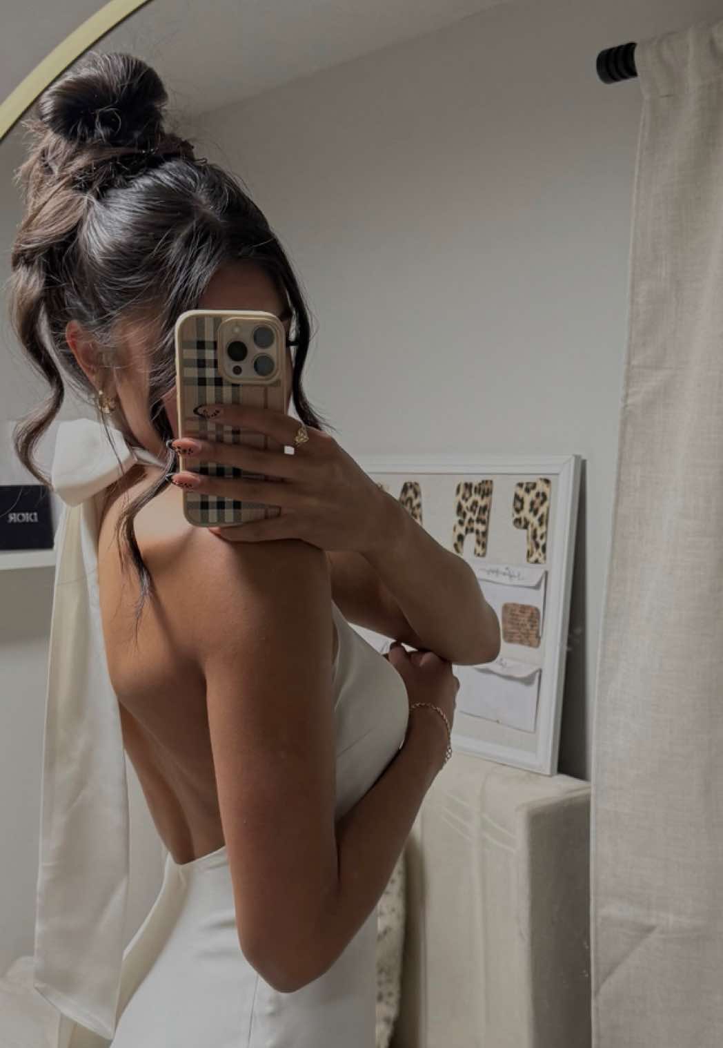 @𝐚𝐥𝐞