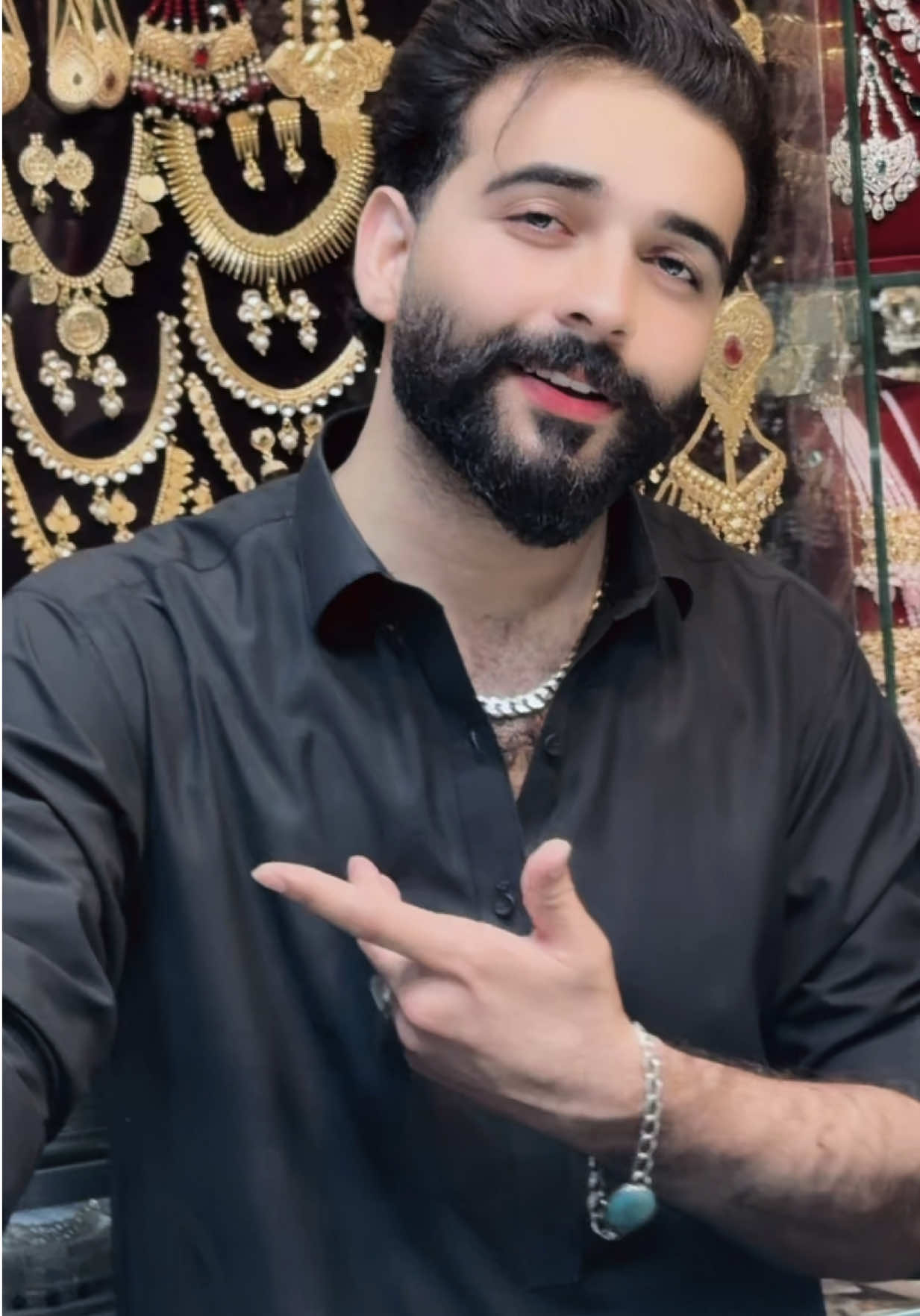 @Faisal Rehman 👑❤️