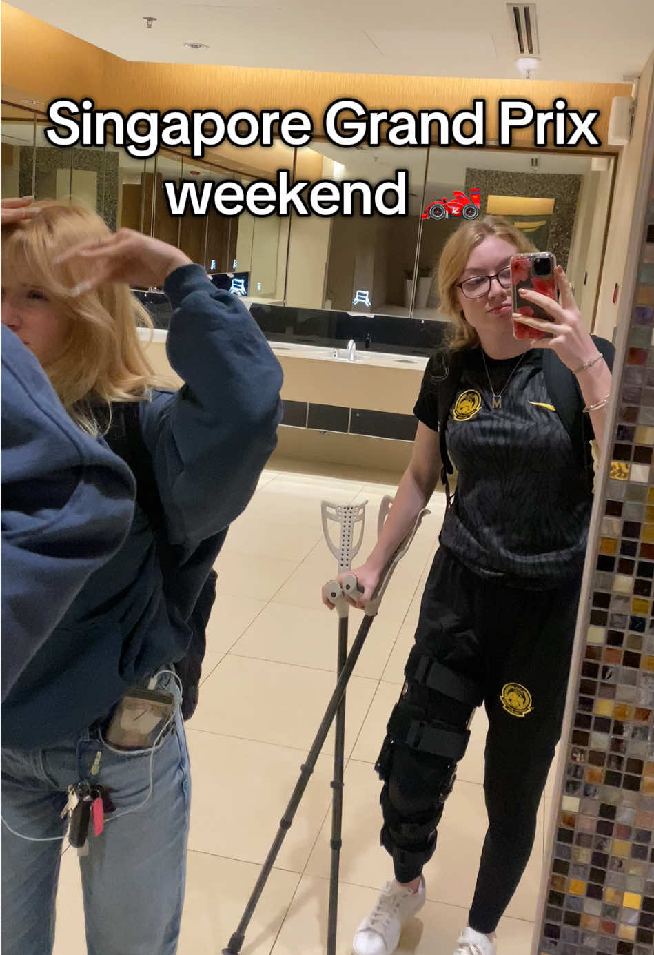 @murrontierney