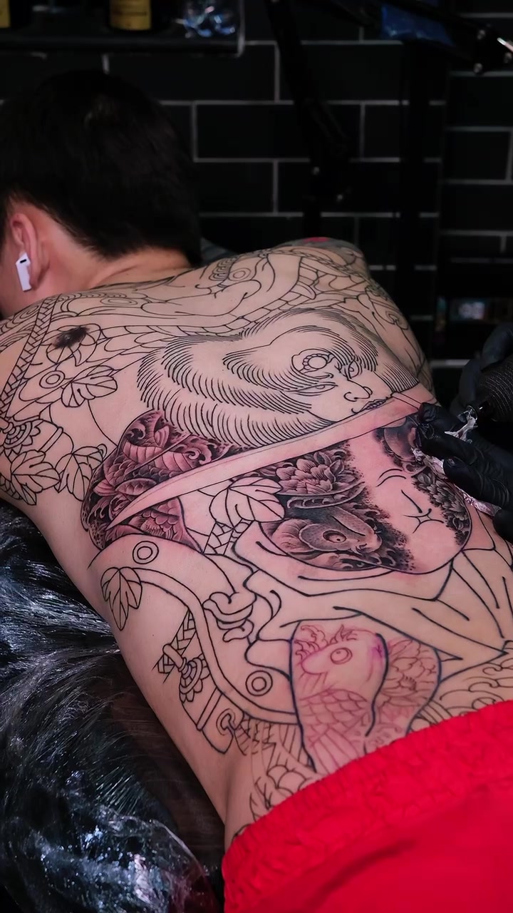 @THẾ GIỚI TATTOO