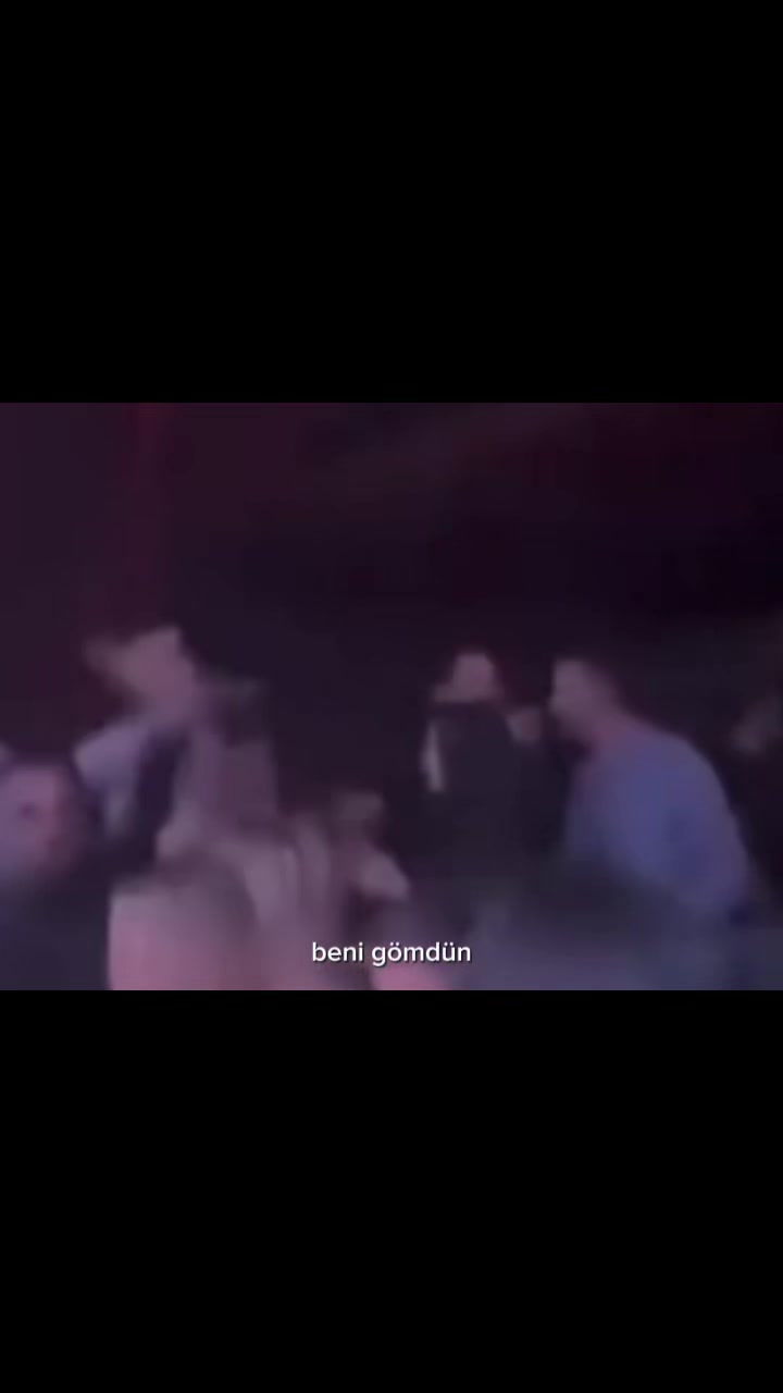 @elayyy