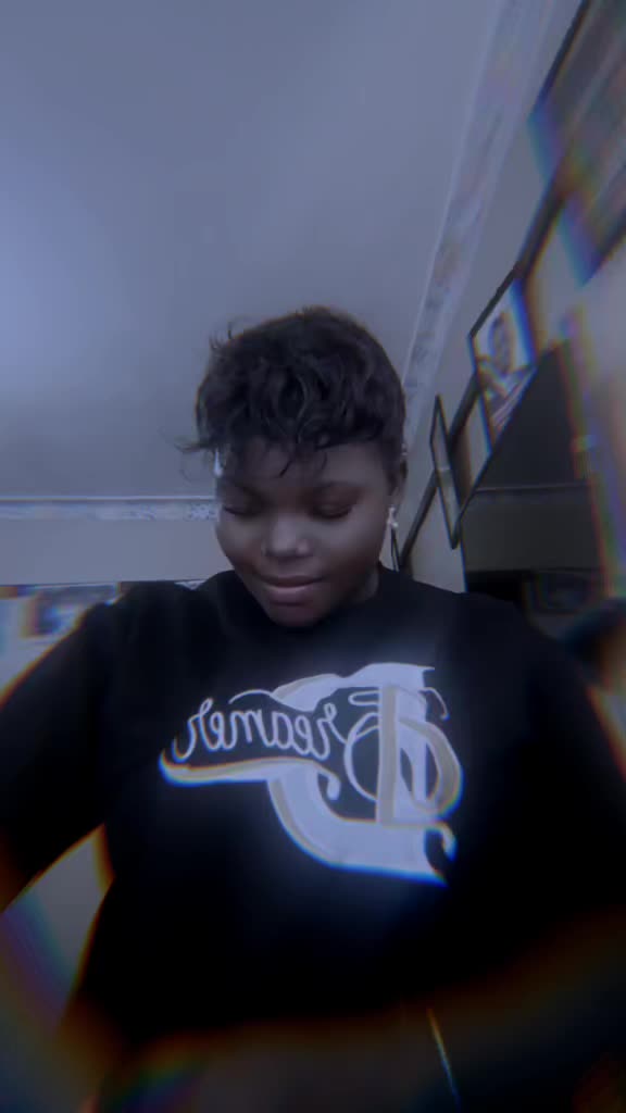 @sharonahjnz