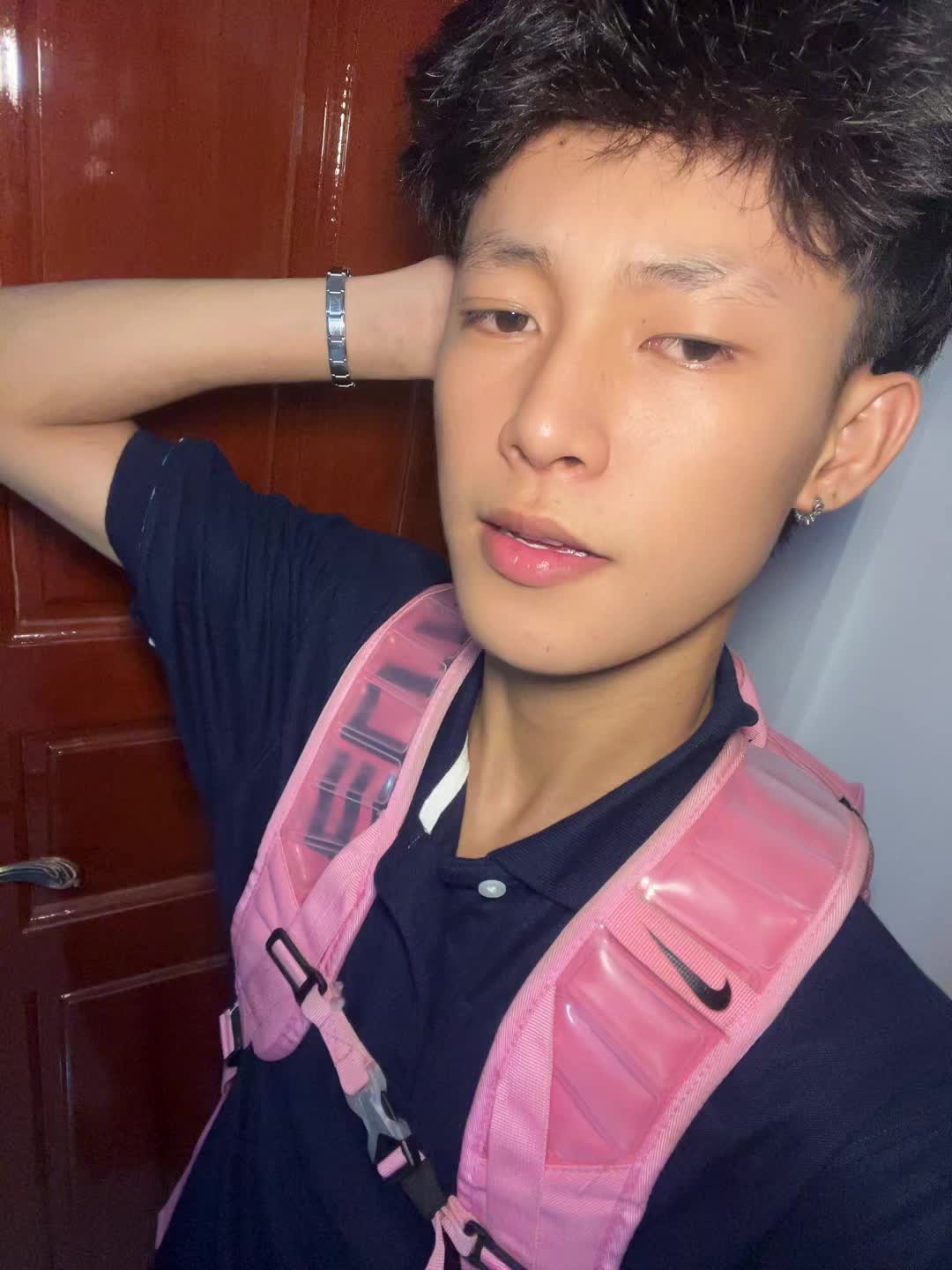 @CHHOŘNG~CHHOŘNG