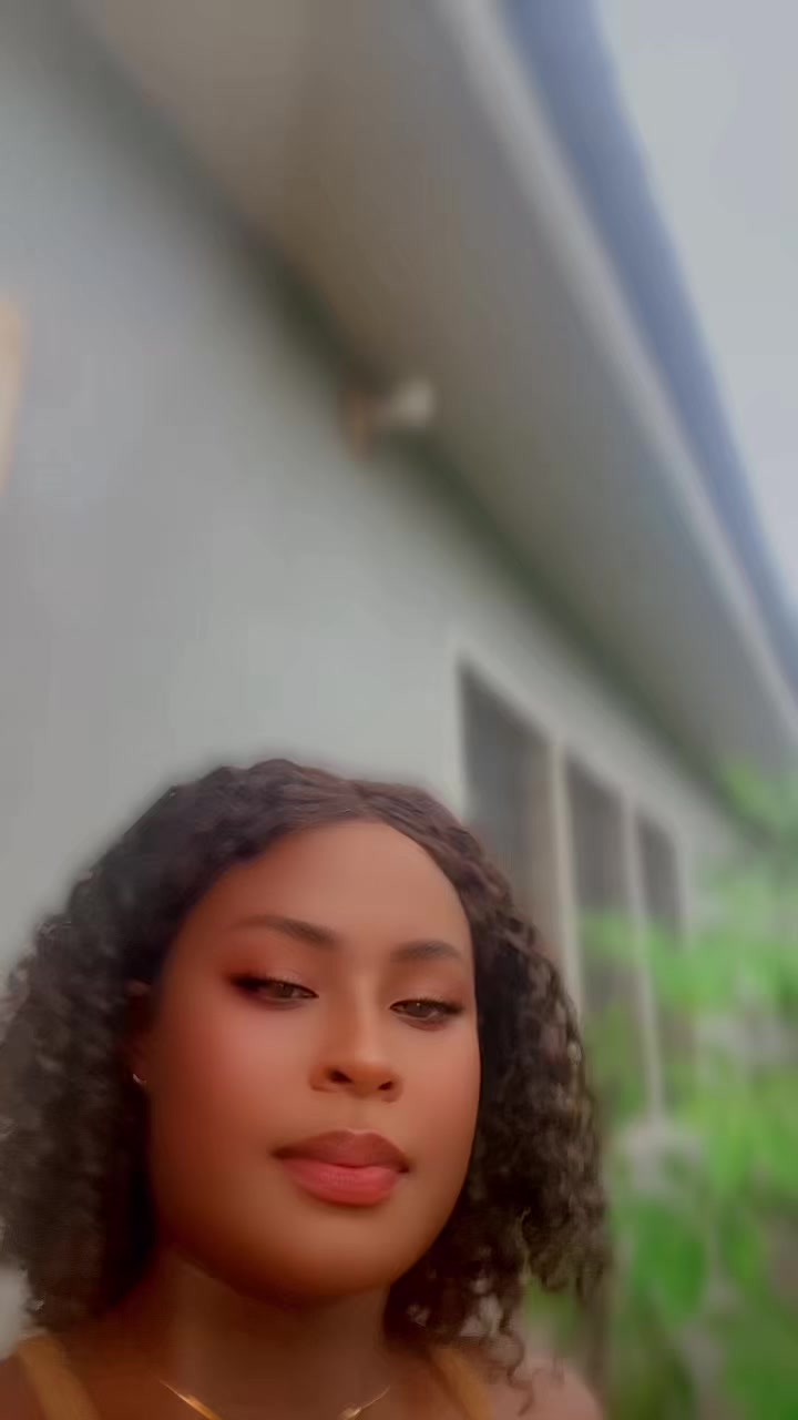 @Efya 🇨🇮Fila 🇬🇭❤️🙈