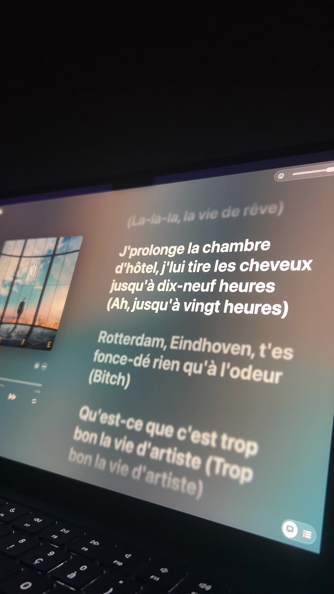 @🎧LYRICS_TOK🎵