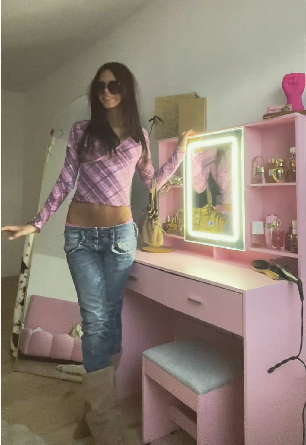 @🎬