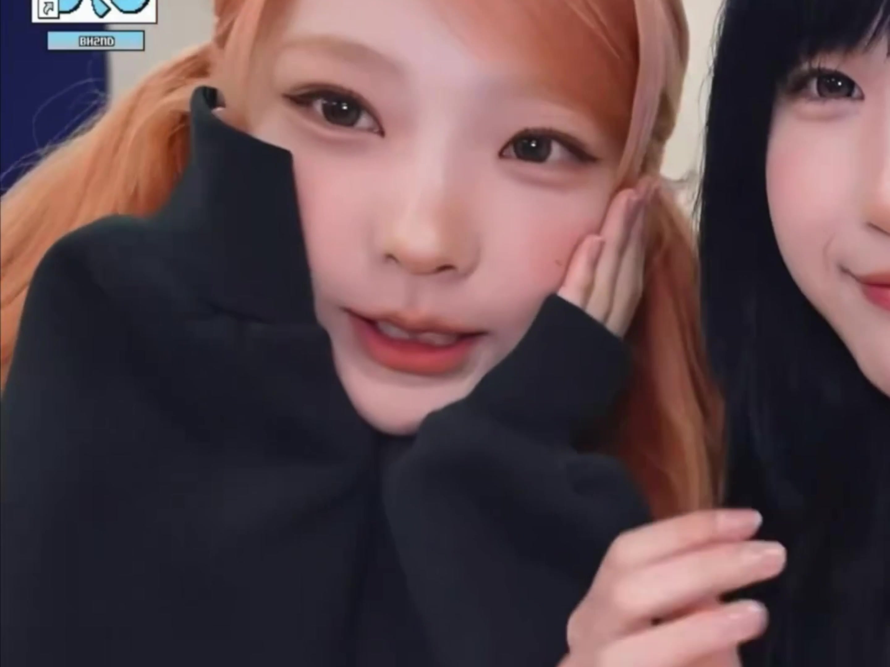 @⃟
