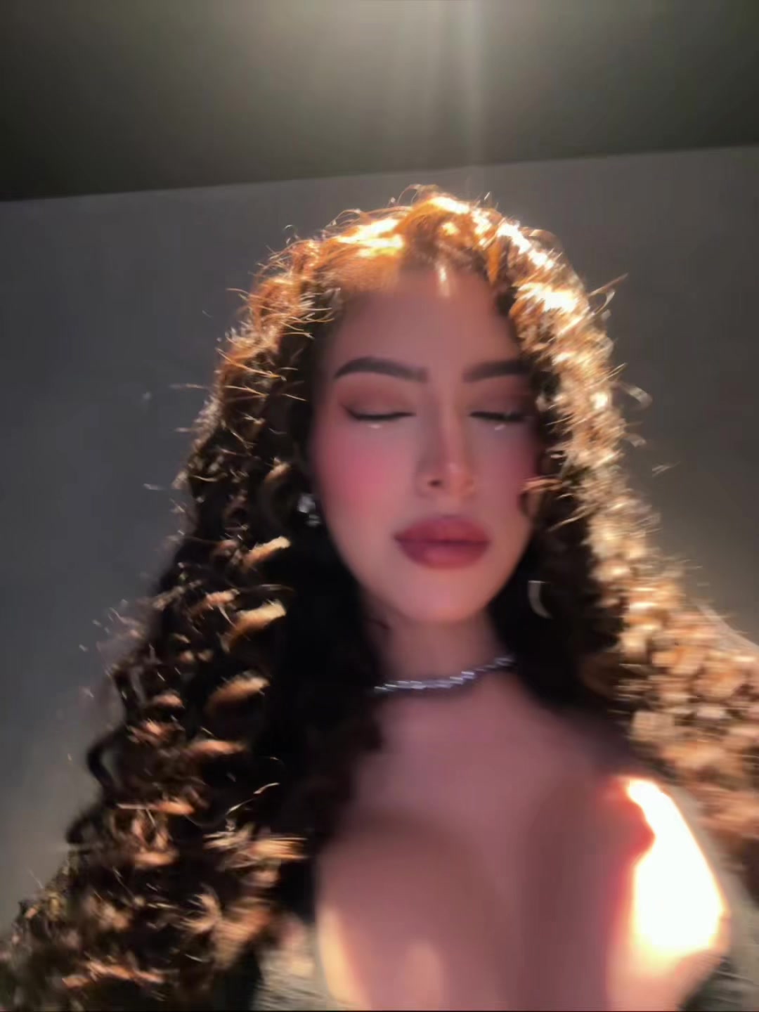 @t_latinafav