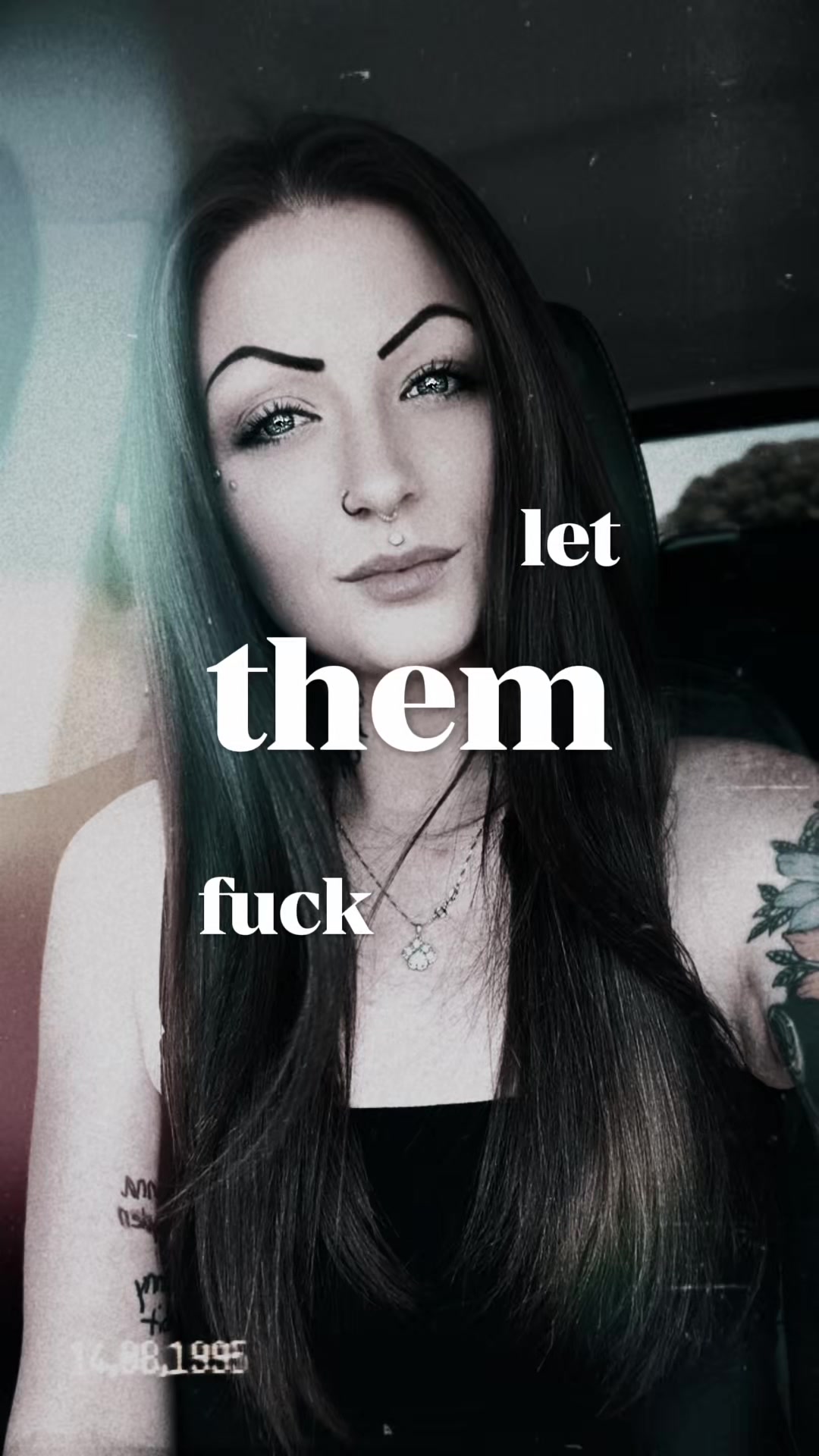 @✨T✨