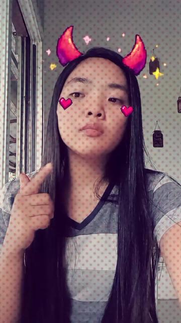 @Simple girl😉