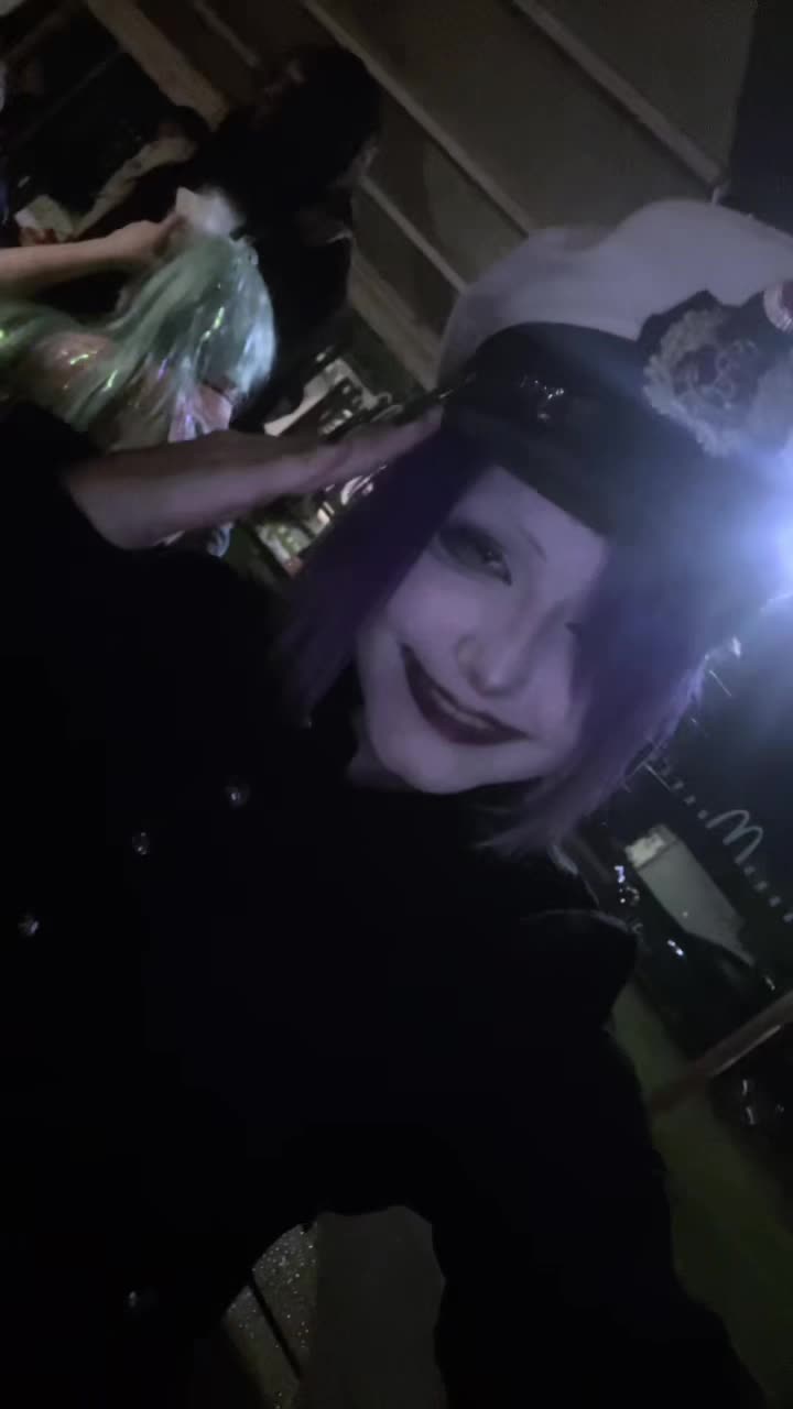@𝓥系🖤𝓛𝓾𝔁⛑️🔪