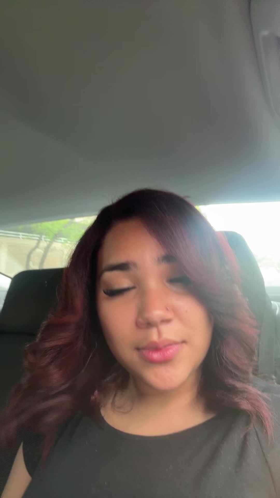 @hoyouisathot