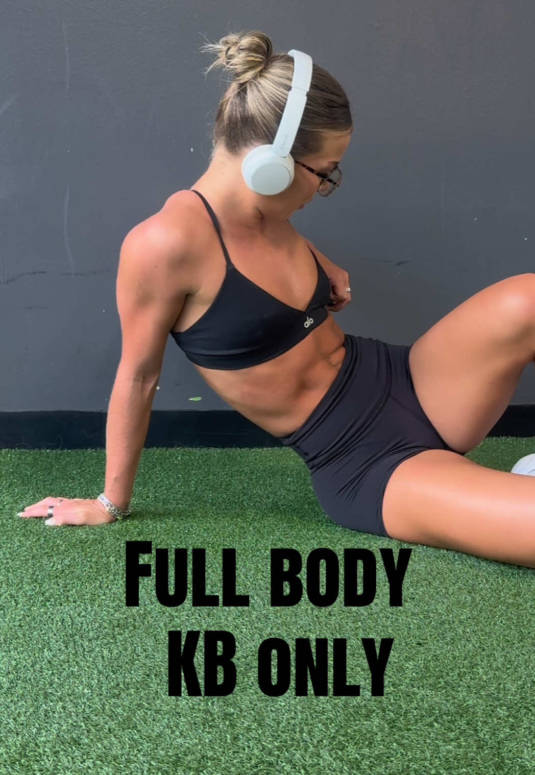 @avakate___