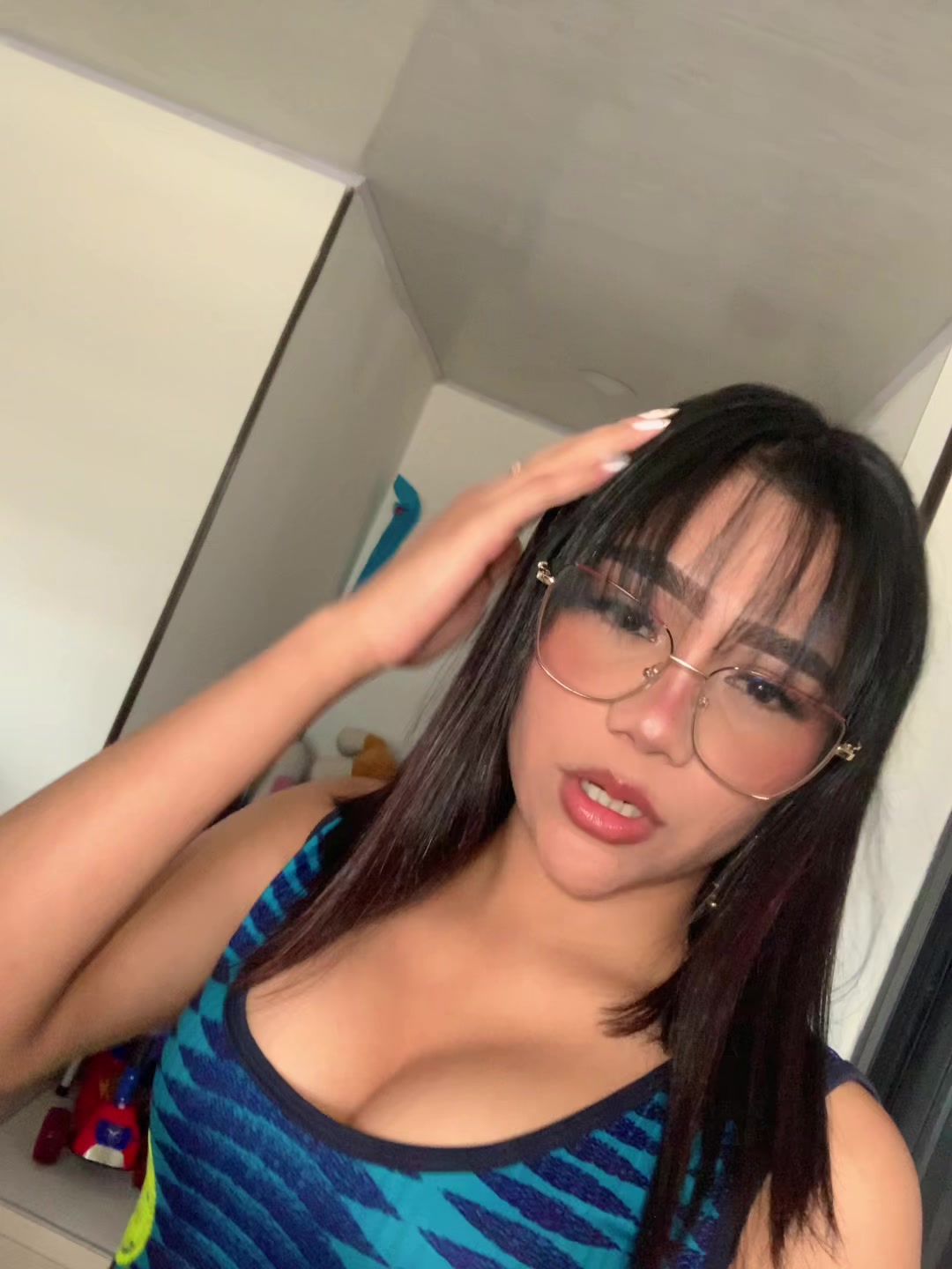 @N!co💸.