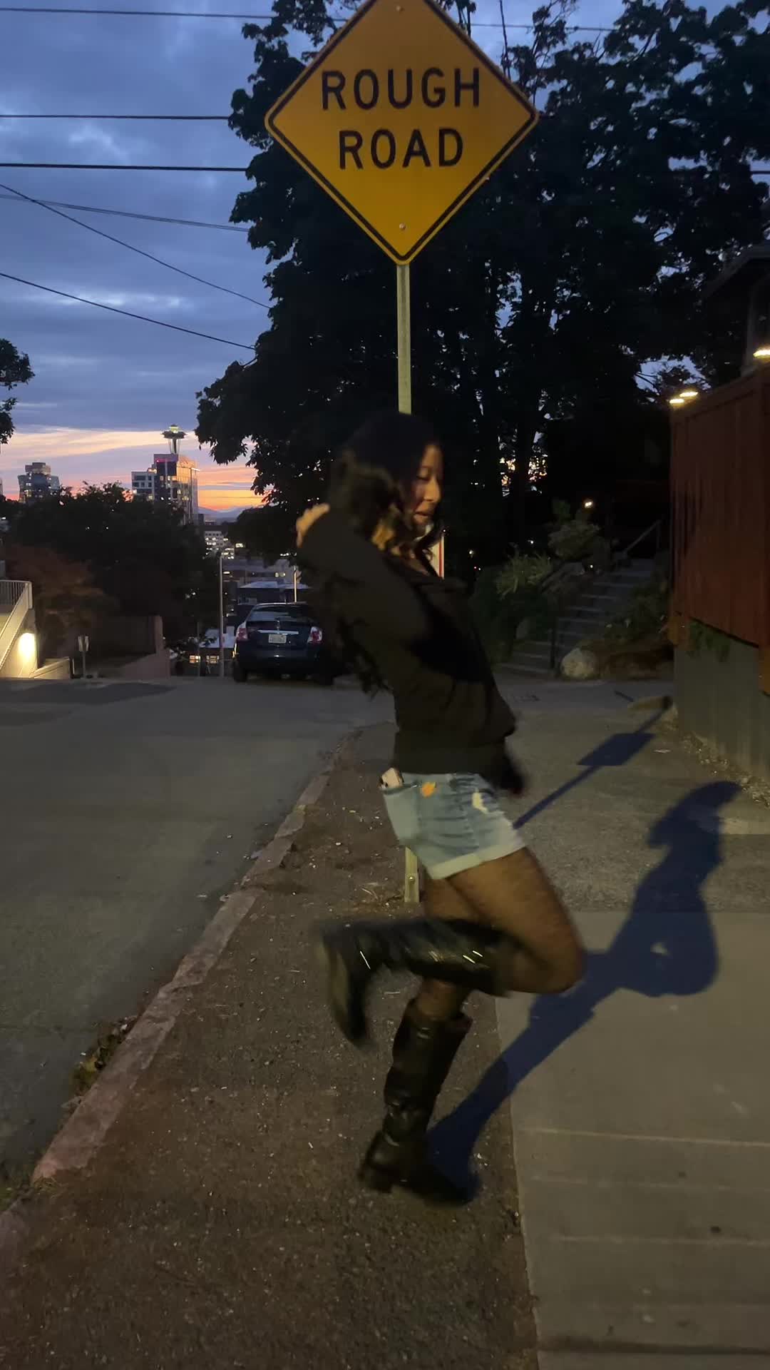 @meowjiuana