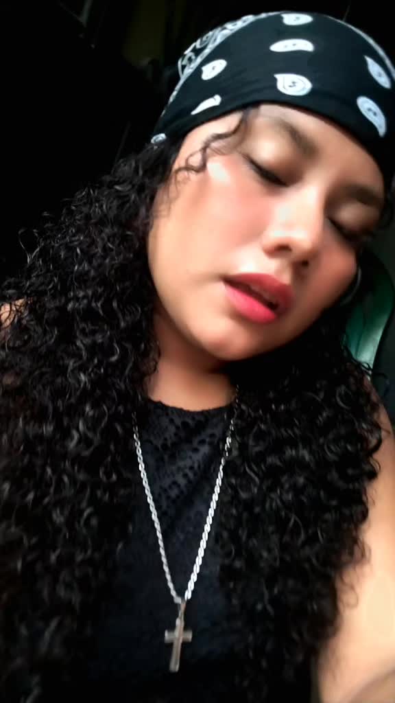 @S A R A &Iacute; 👸