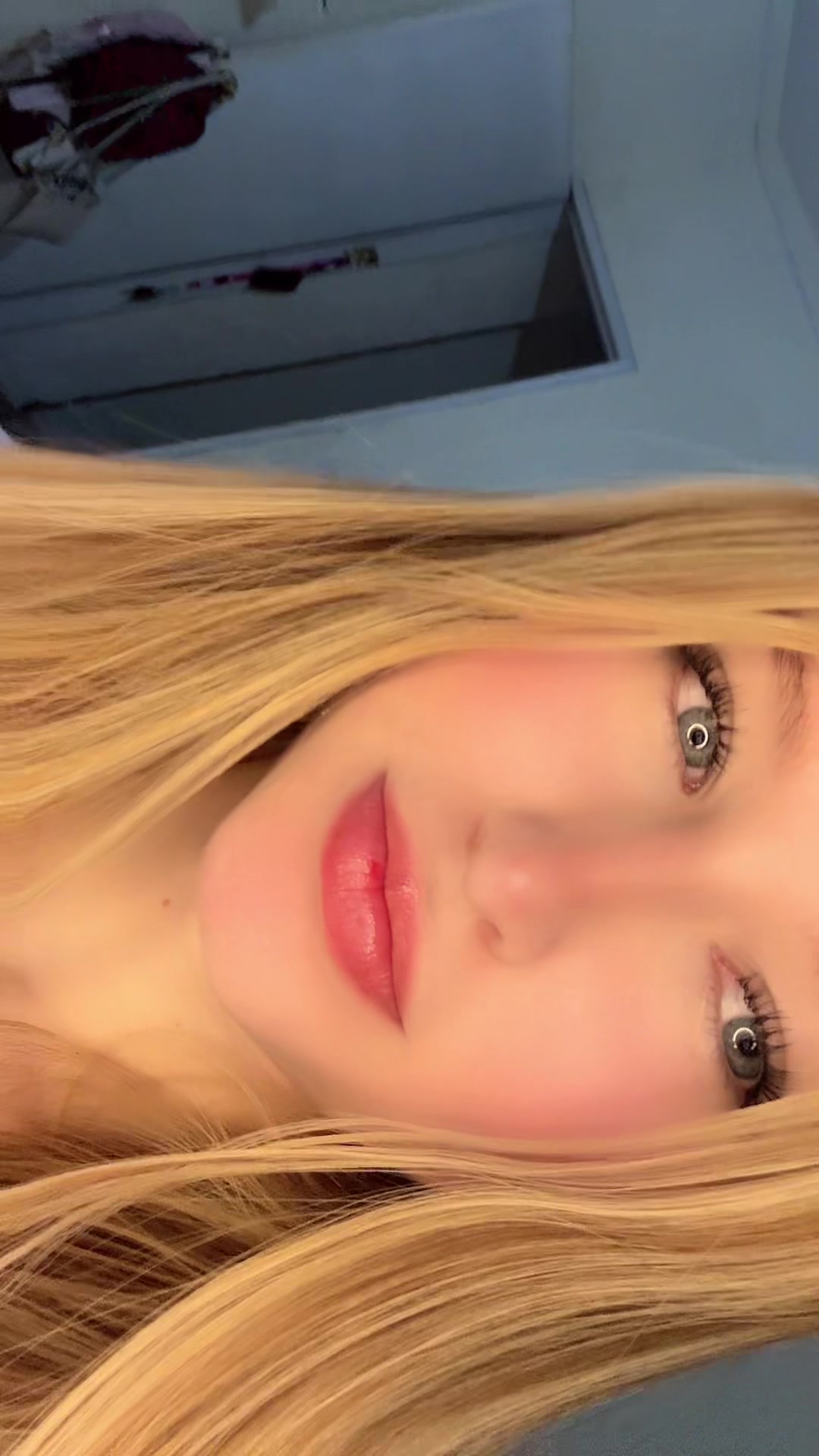 @V a l