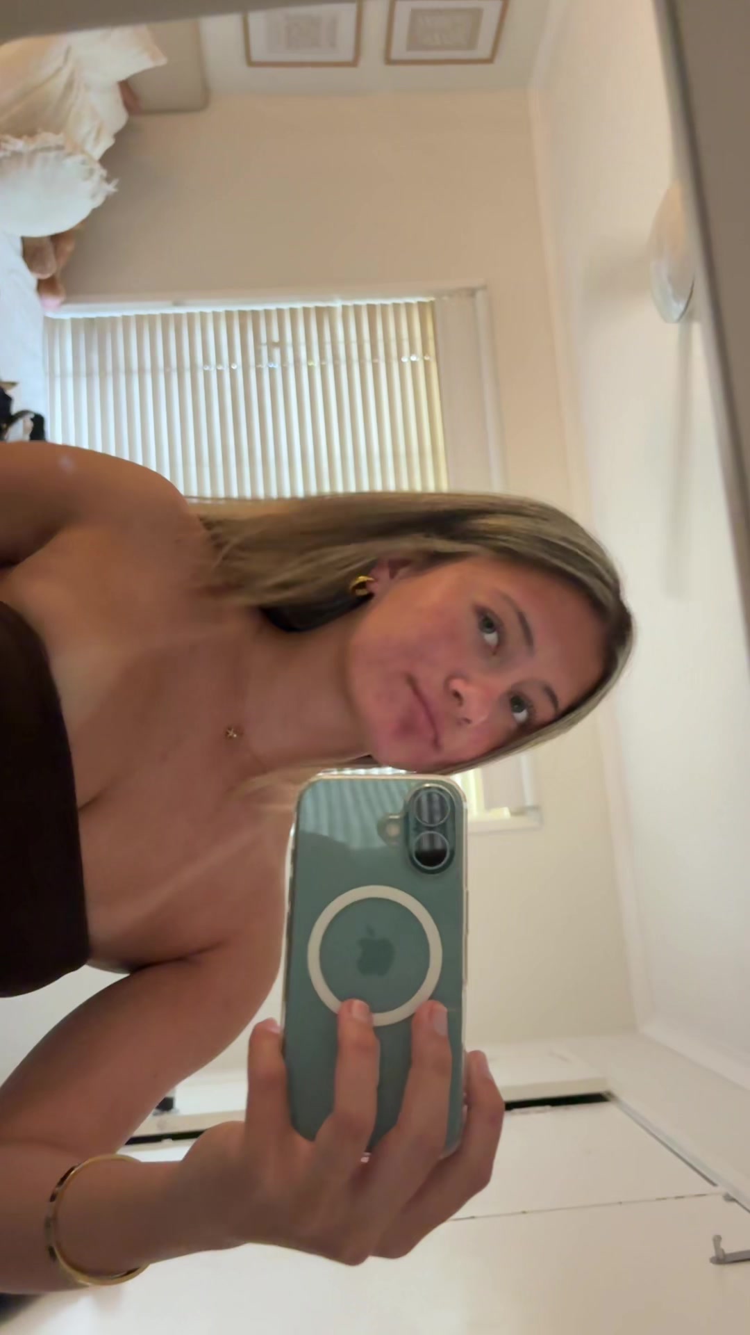 @ELLA TINO