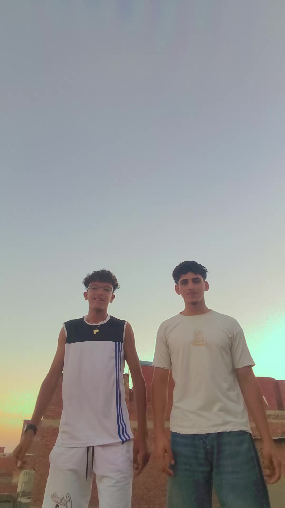 @𝓐𝓜𝓡 🦅