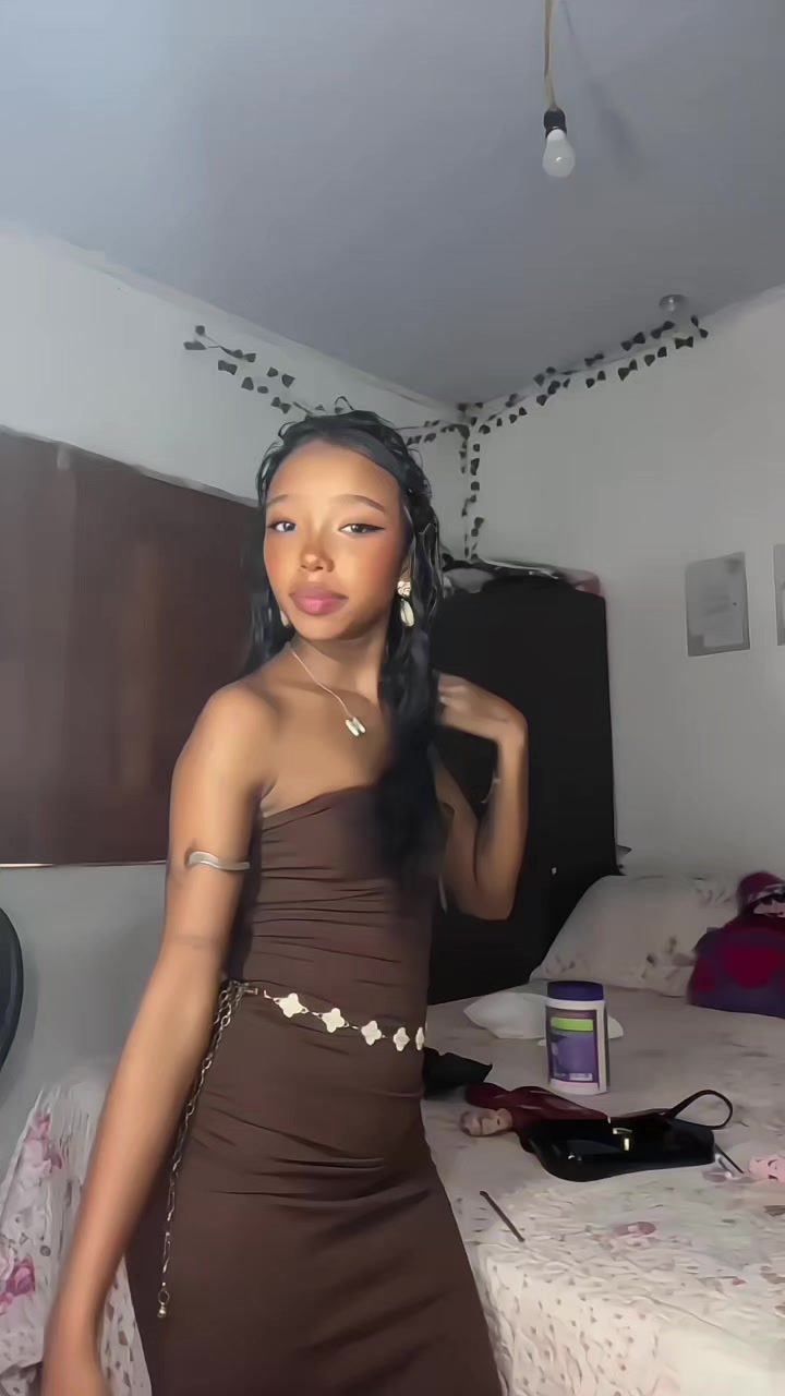 @JENNIFER MONIQUE