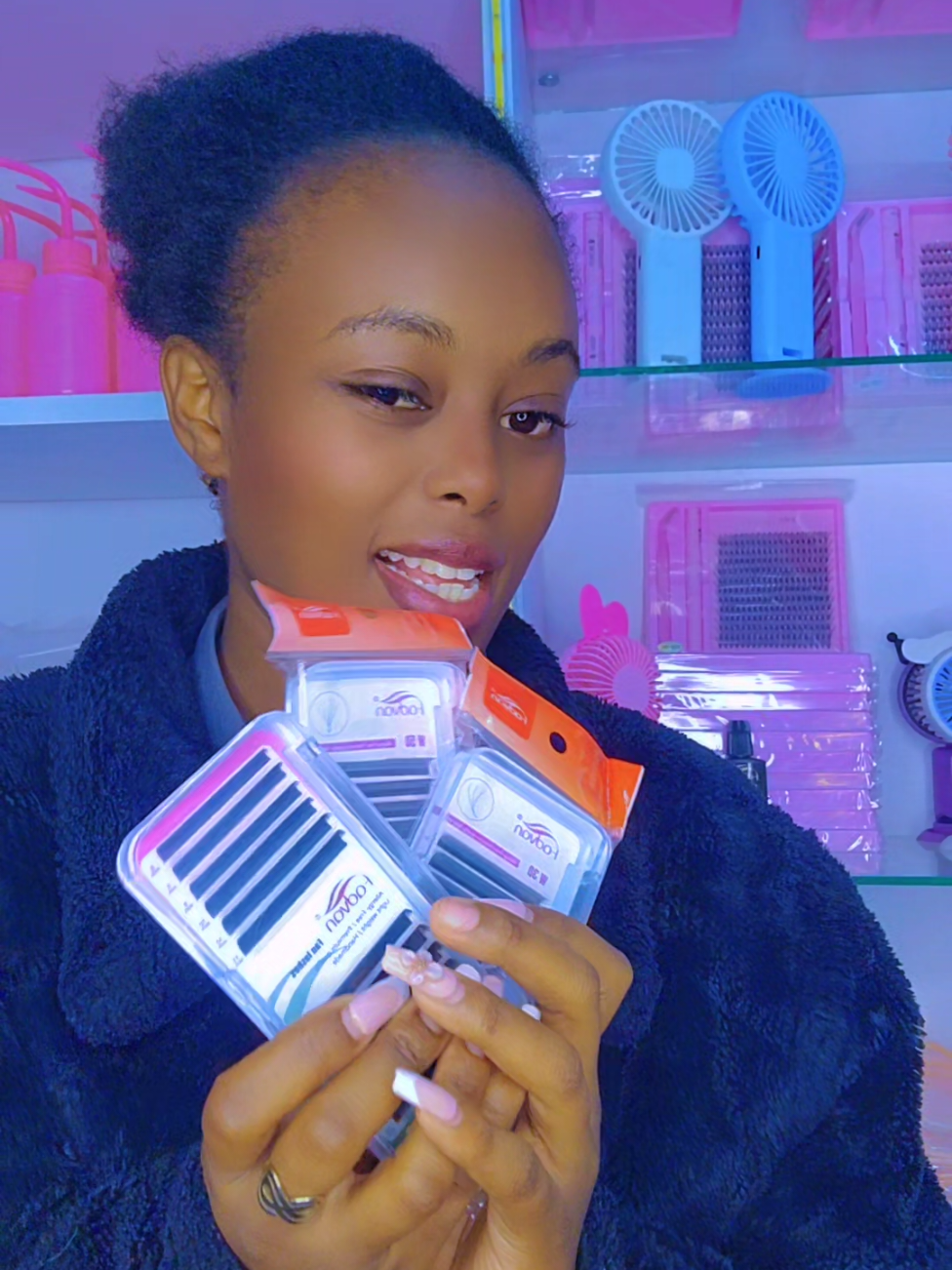 @LASHES BLINKING &BEAUTY