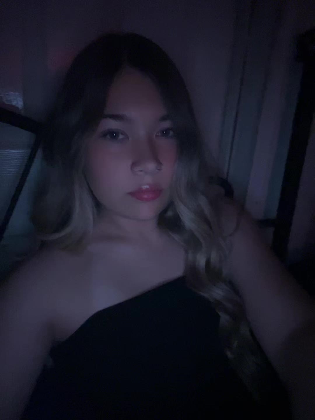@alayna.