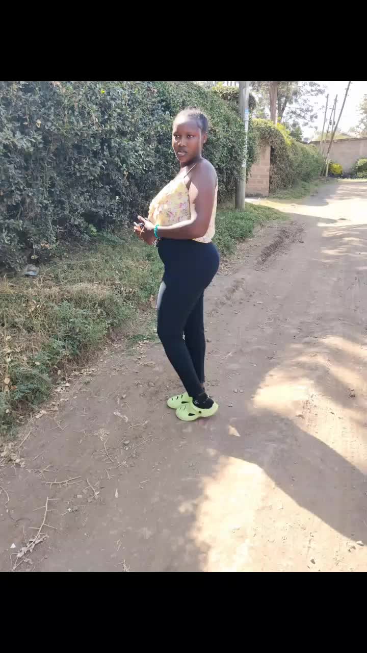 @Kikuyu babe🫦👅💗