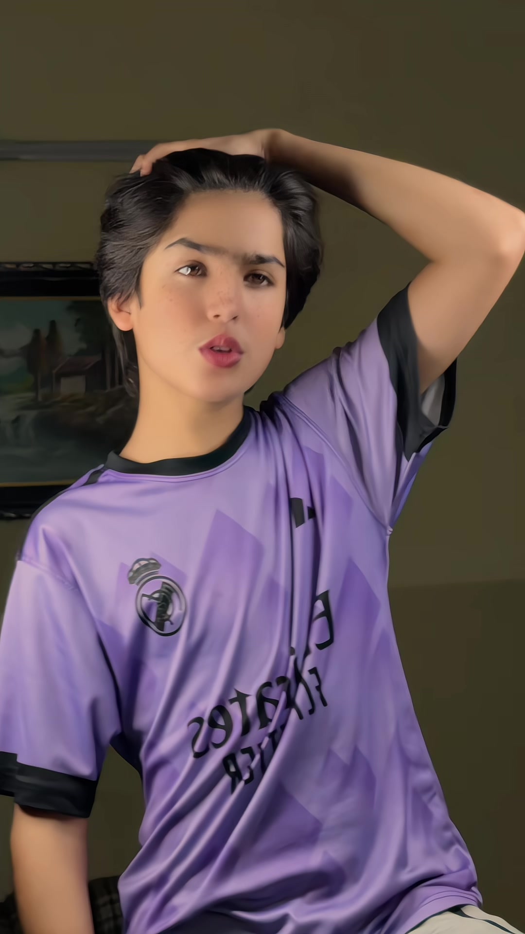 @𝙈𝙖𝙣𝙞🦇