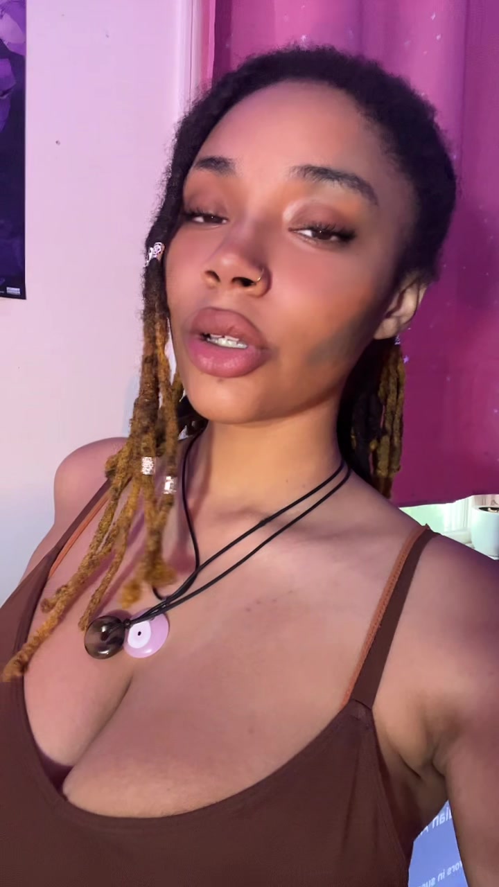 @𝘖𝘯𝘭𝘺𝘴𝘰𝘯𝘥𝘦𝘳