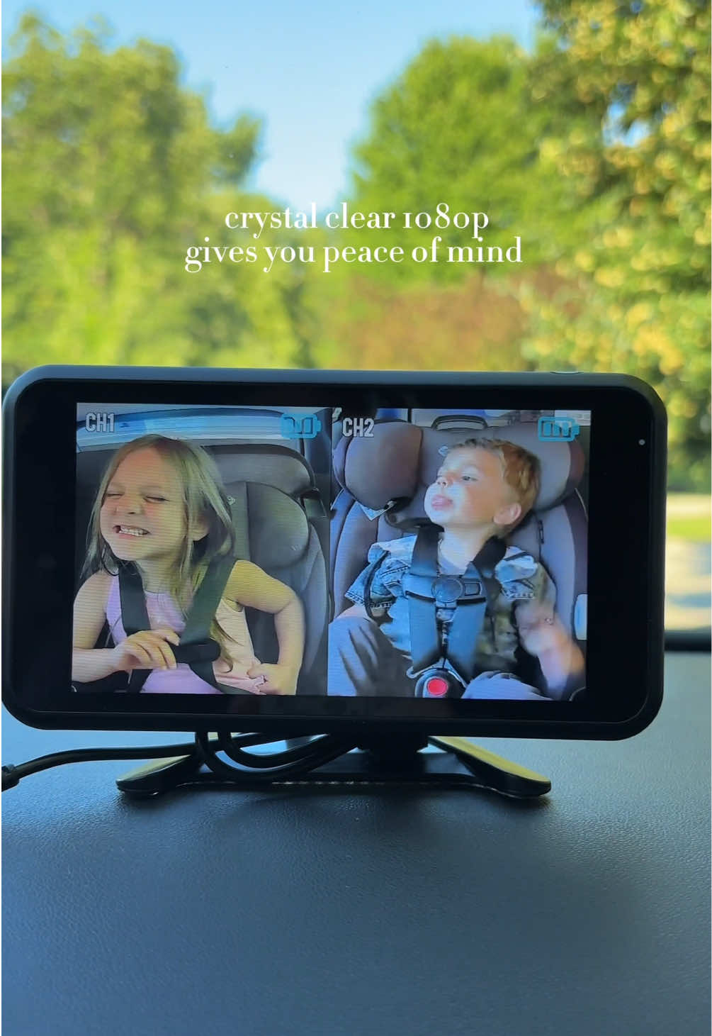 @tia | toddler mom + ugc