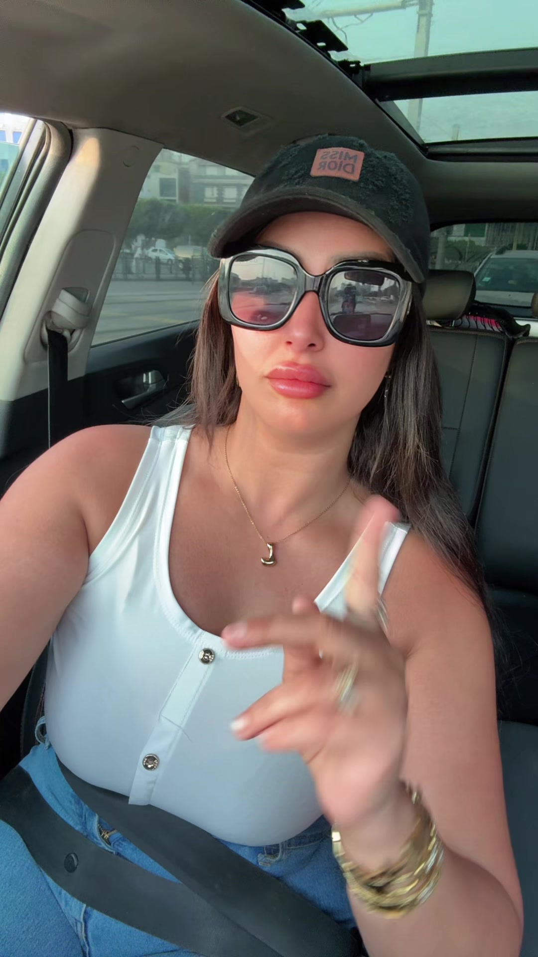 @Lyly papillon الاحتياطي🦋🦋🦋