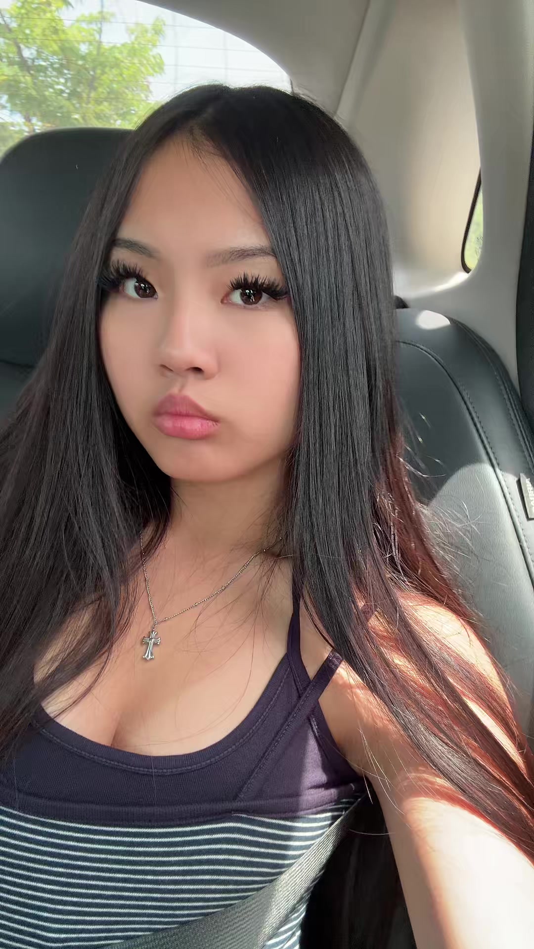 @🀢