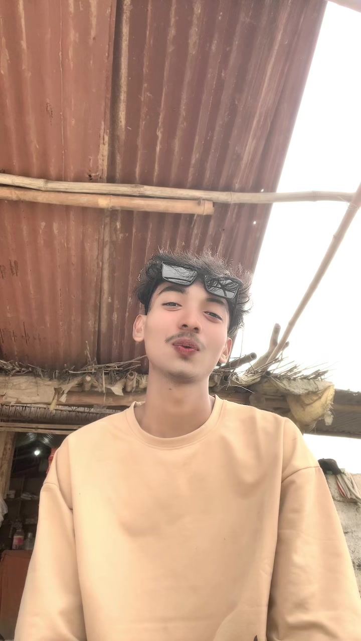 @Mr [ C H U N K A A ]  