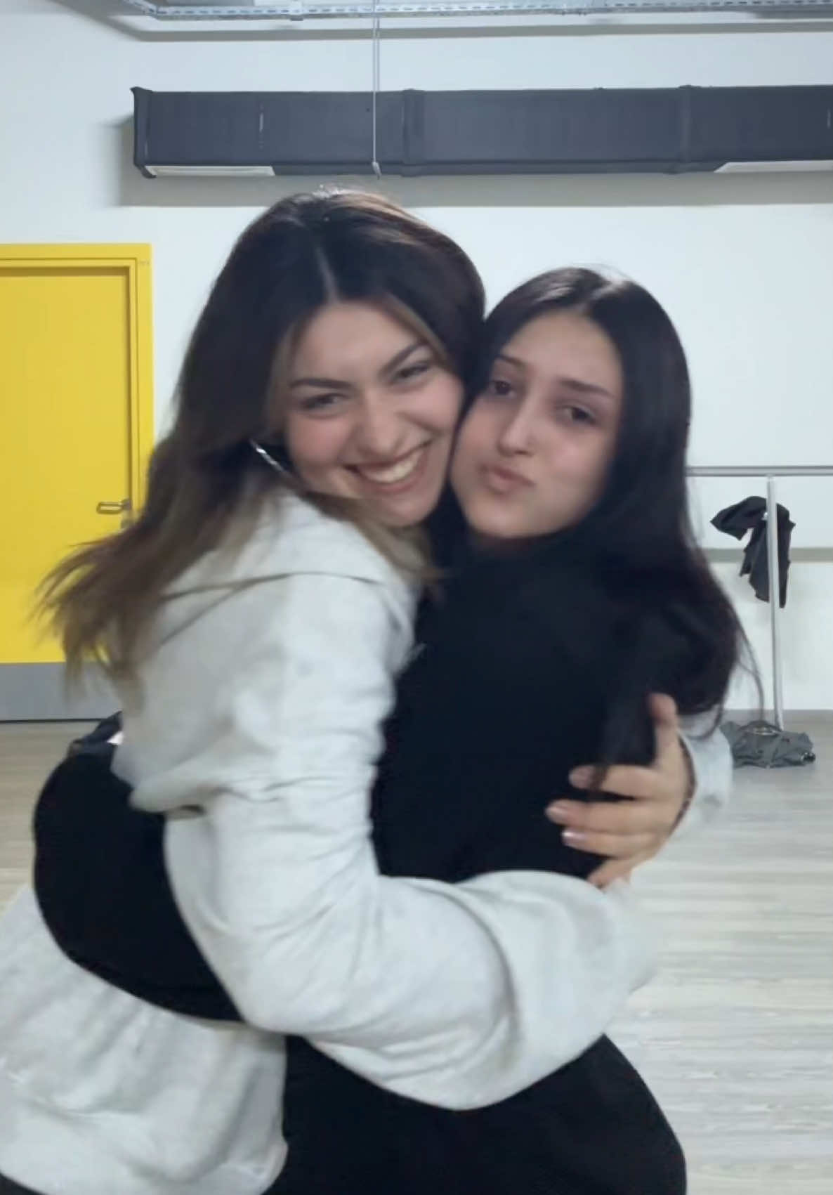 @tilbeffr