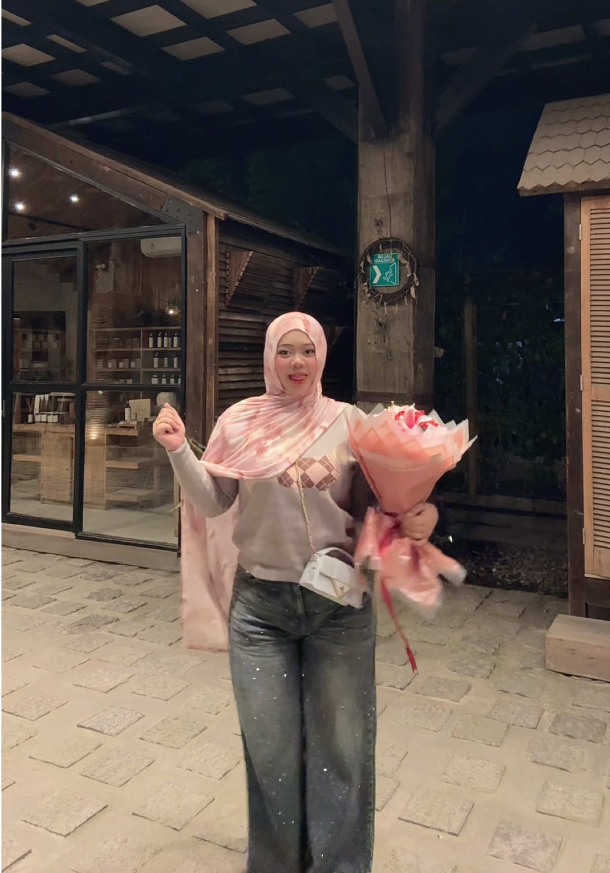 @ig: dyah.viikaa