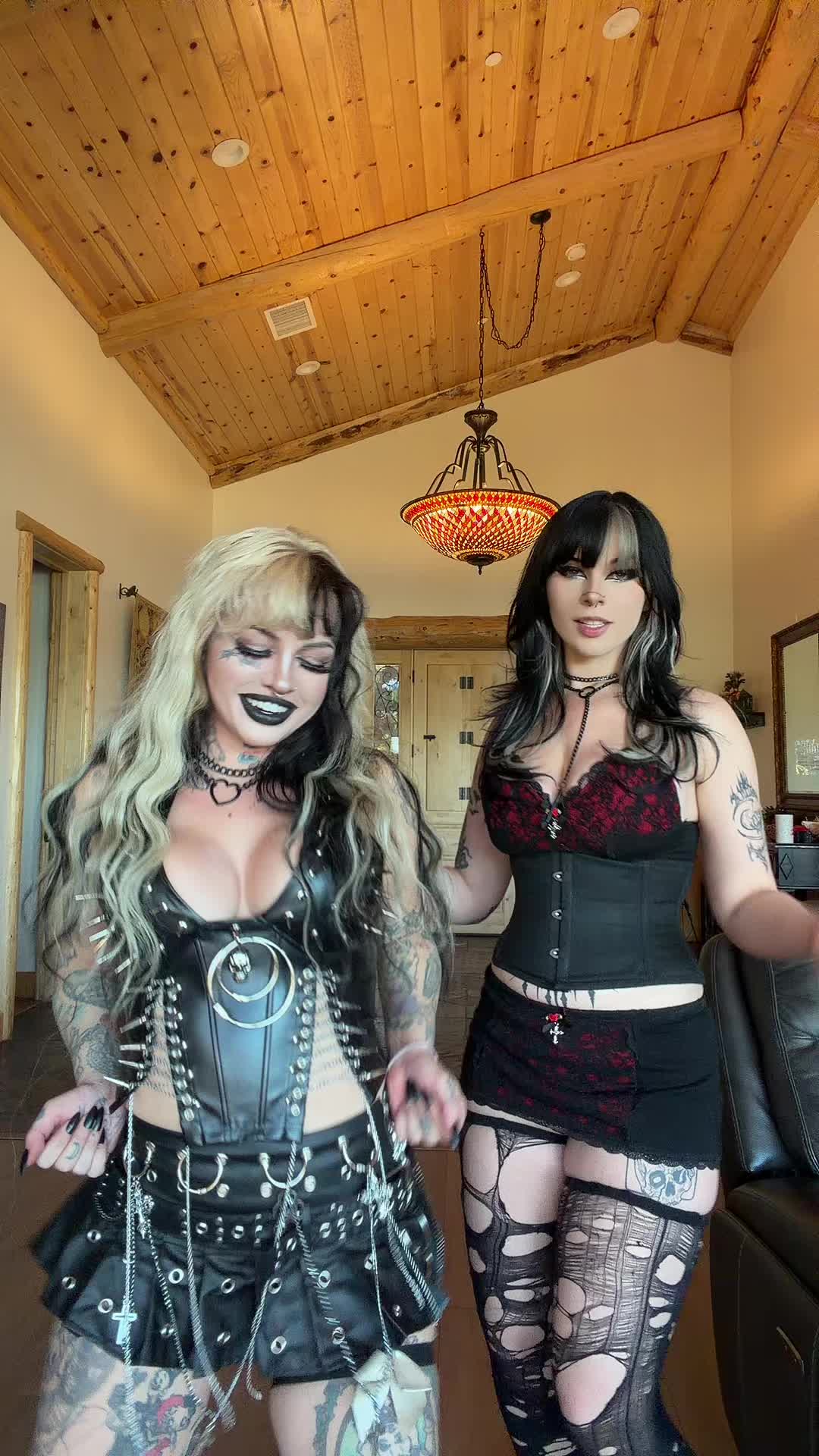 @sweetmuffins ♱