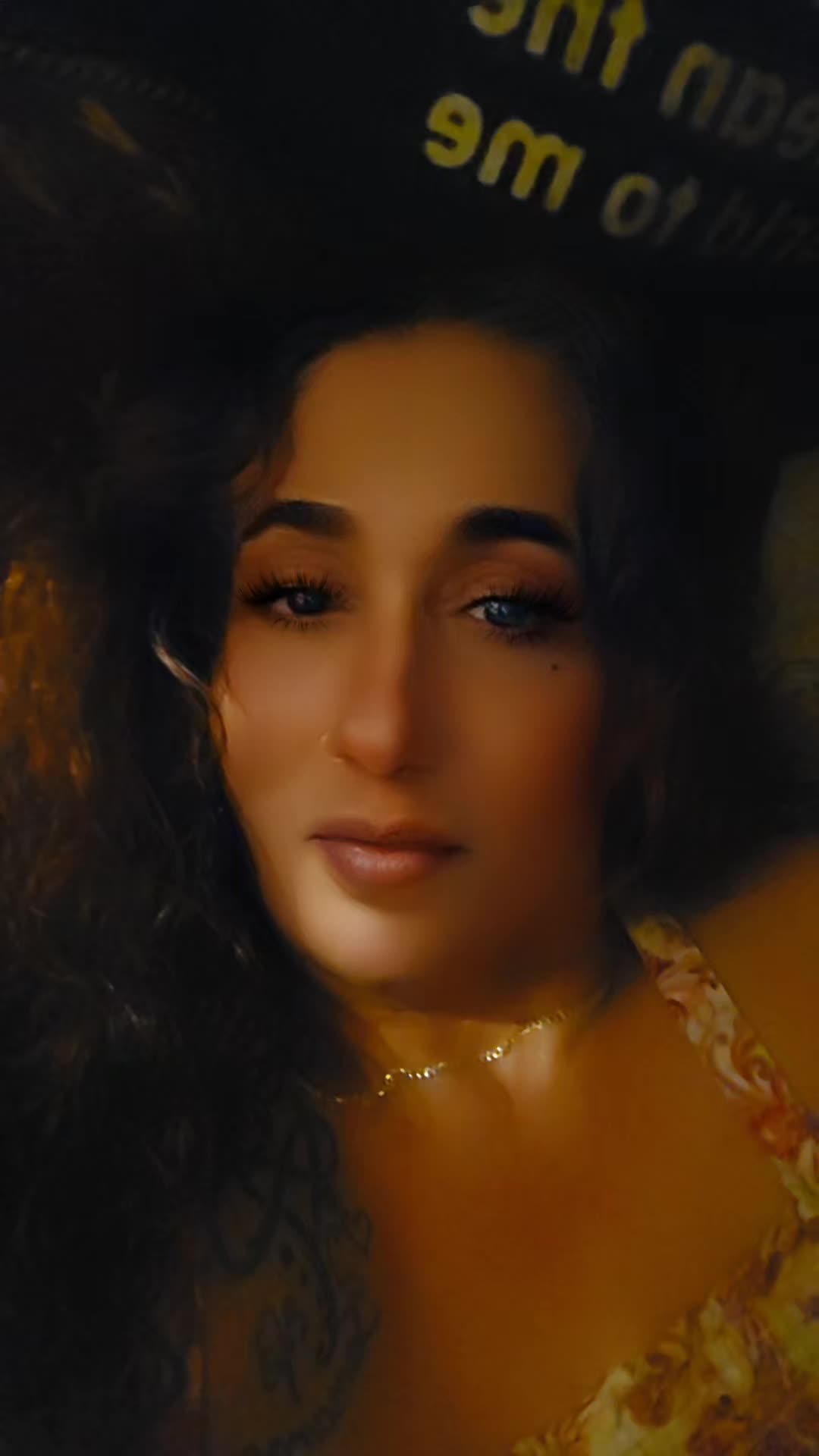 @Sabrina