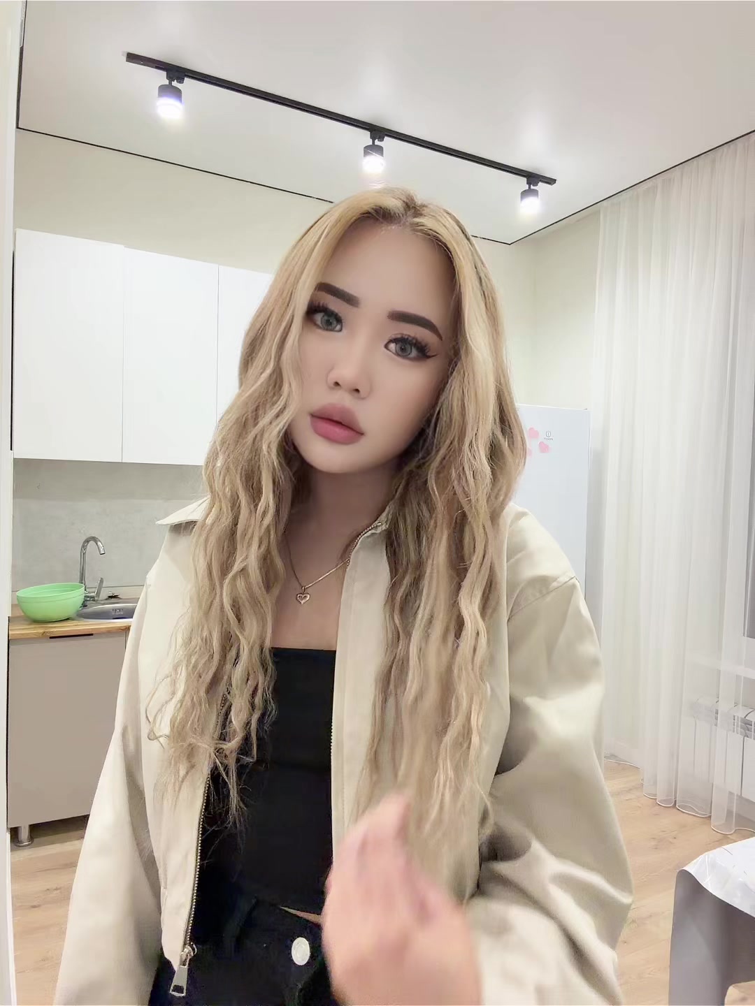 @u.a23