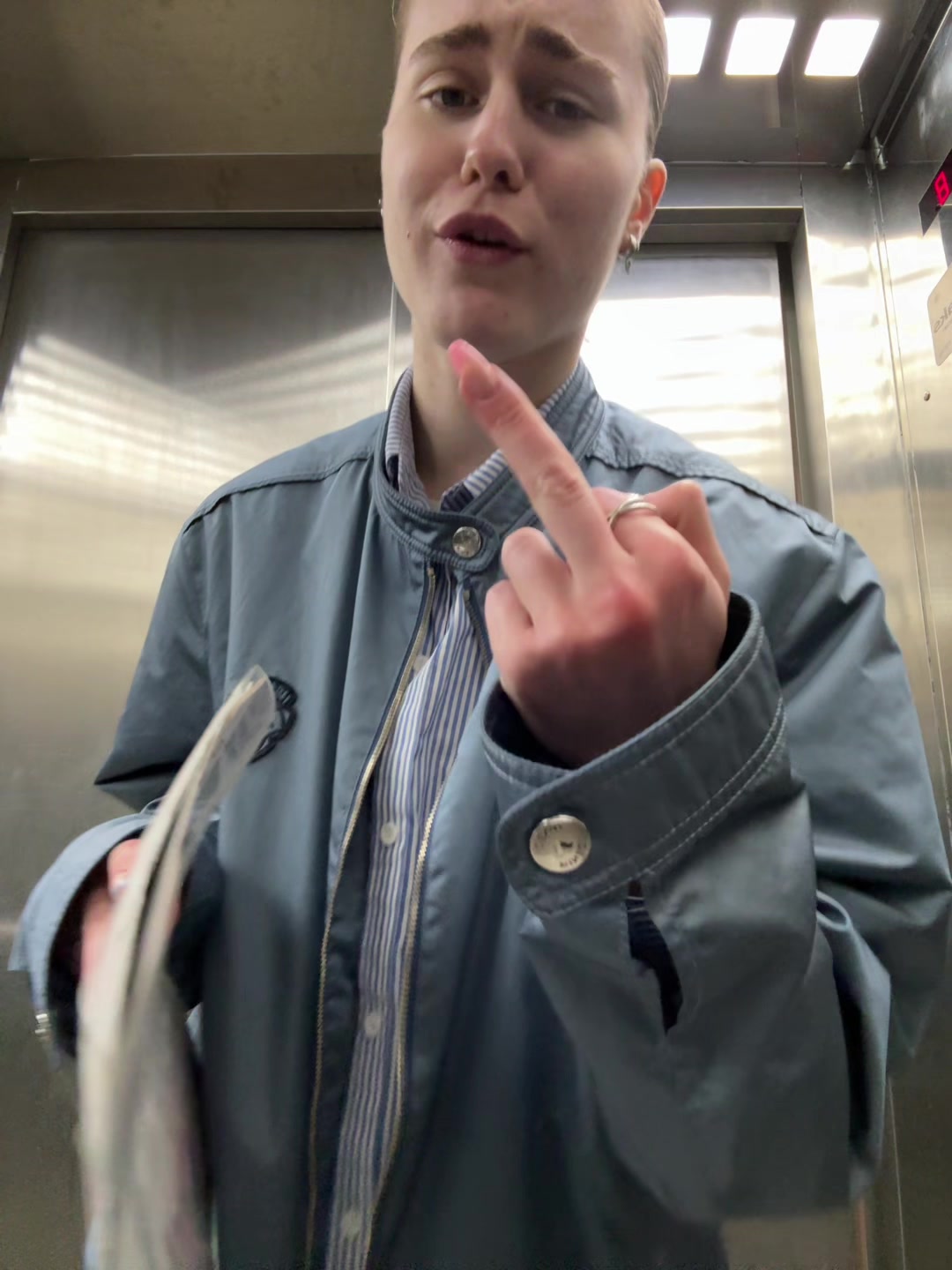 @awe person