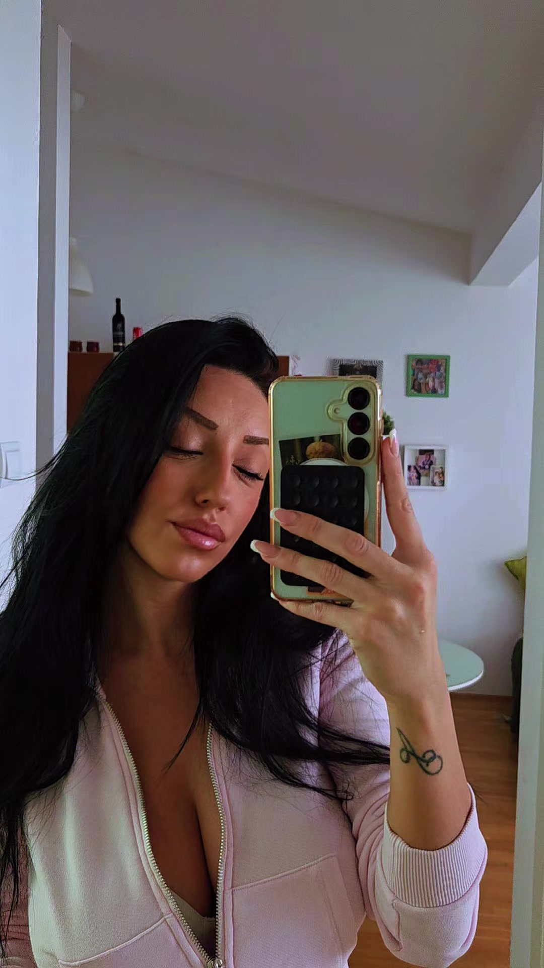 @VIKTORIJA