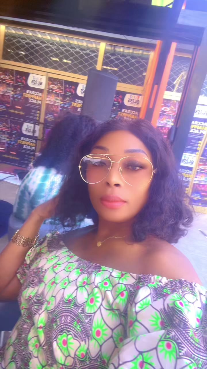 @Prettychocolate🦋