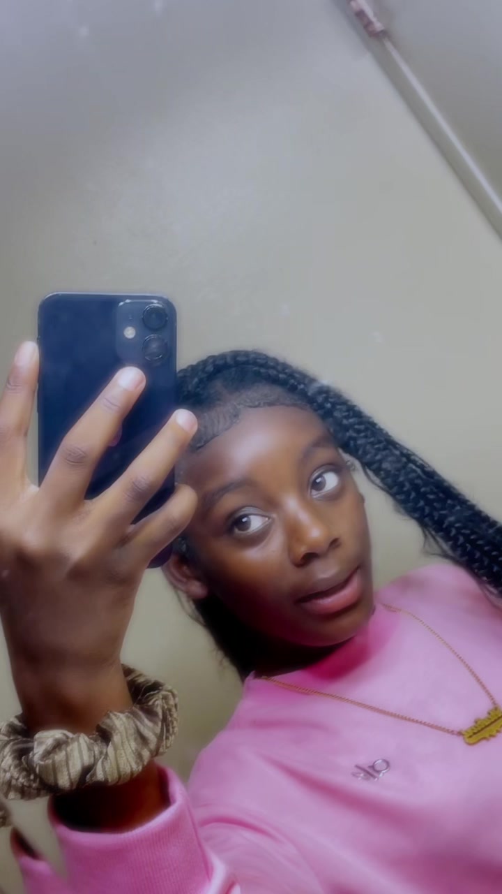 @_2exclusivekari💕🦋