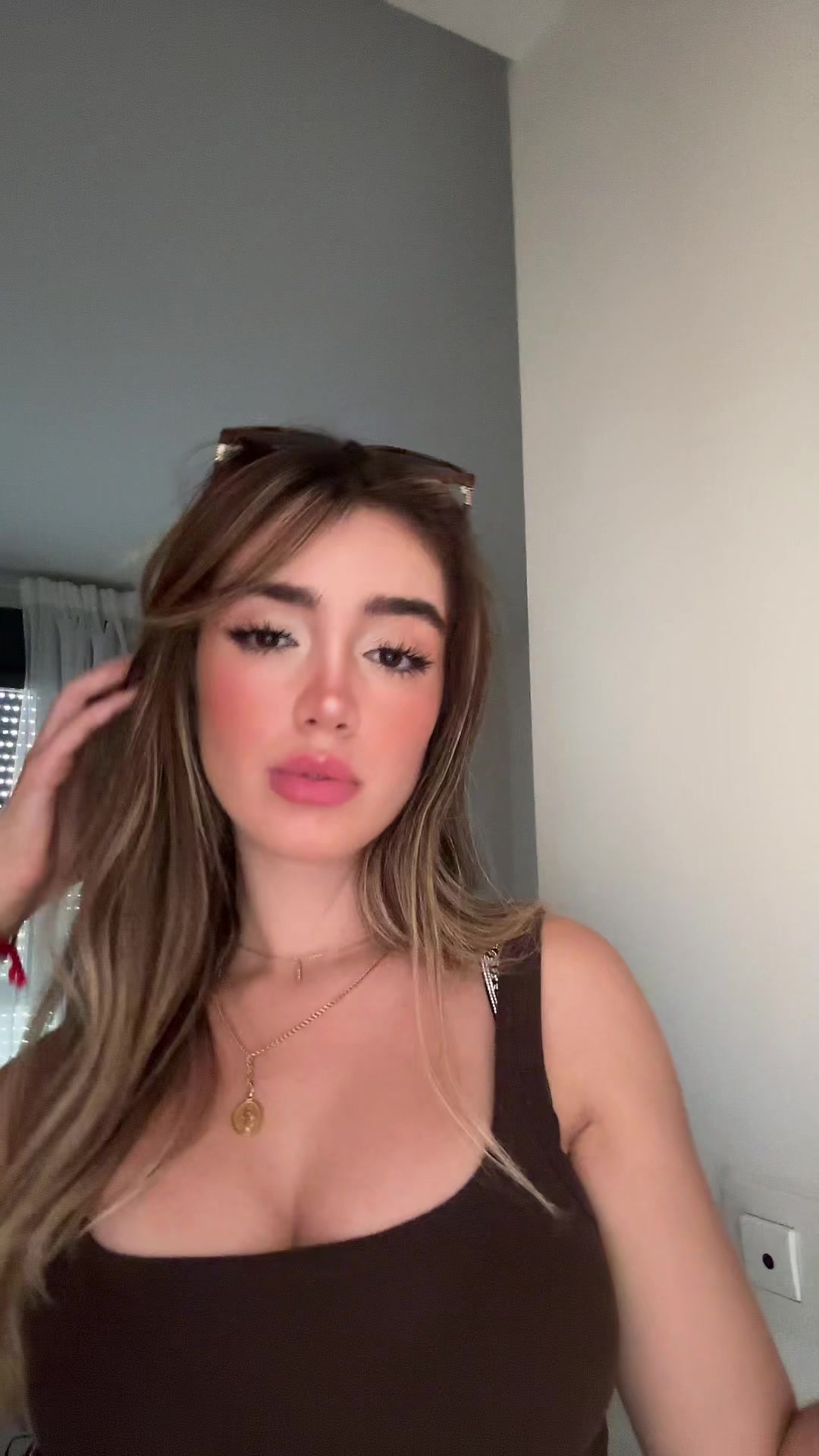 @nicoleegiz