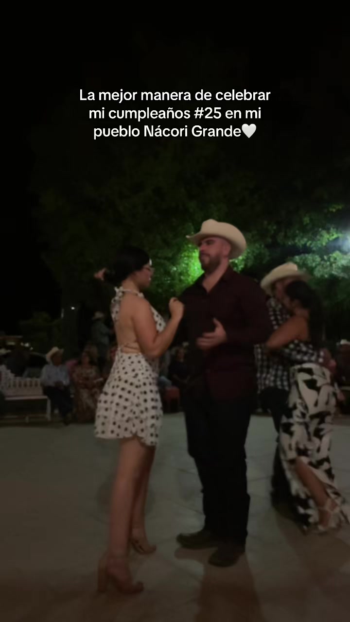 @EL AARONSOTE