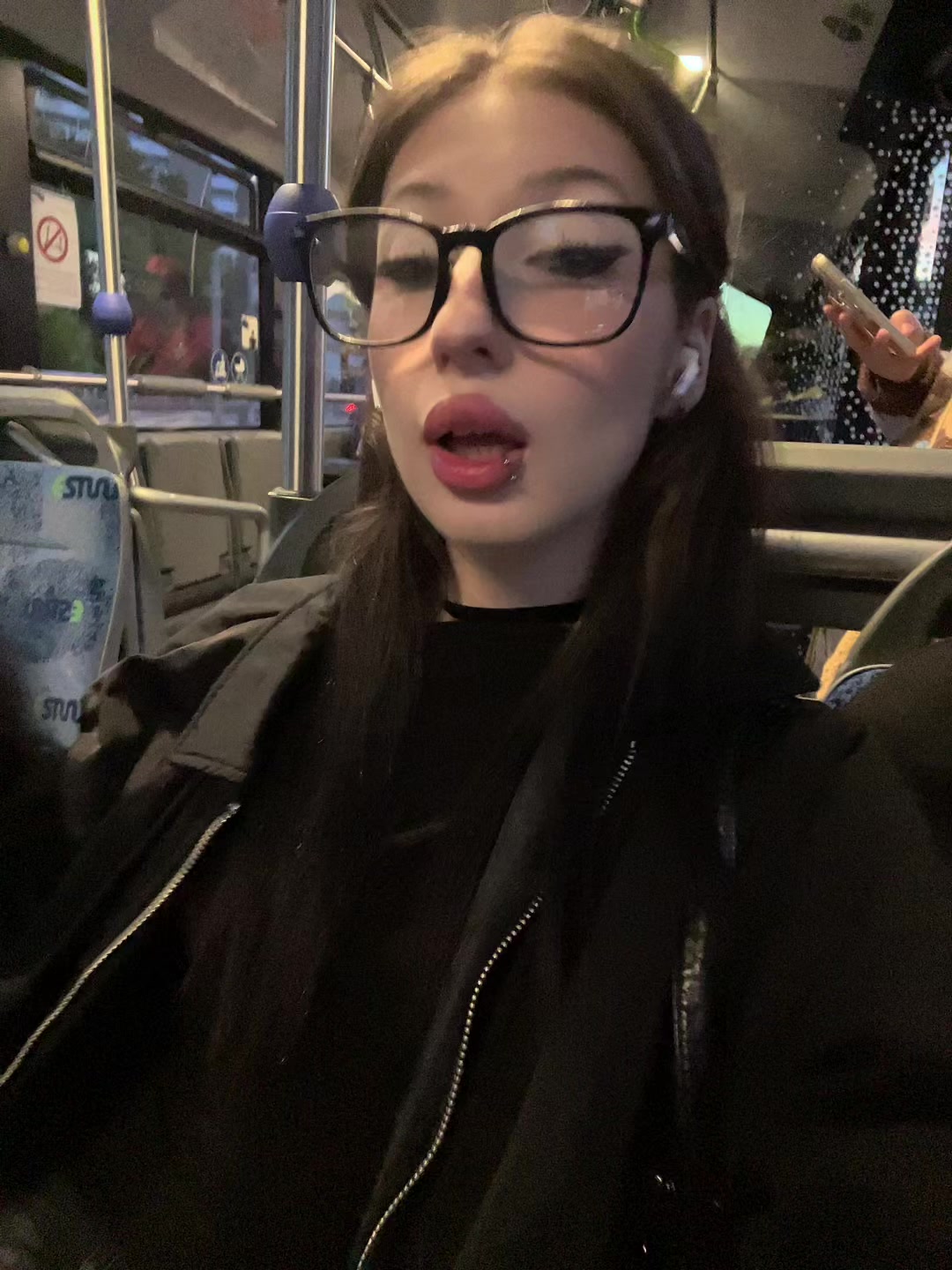 @Саш🐈&zwj;⬛