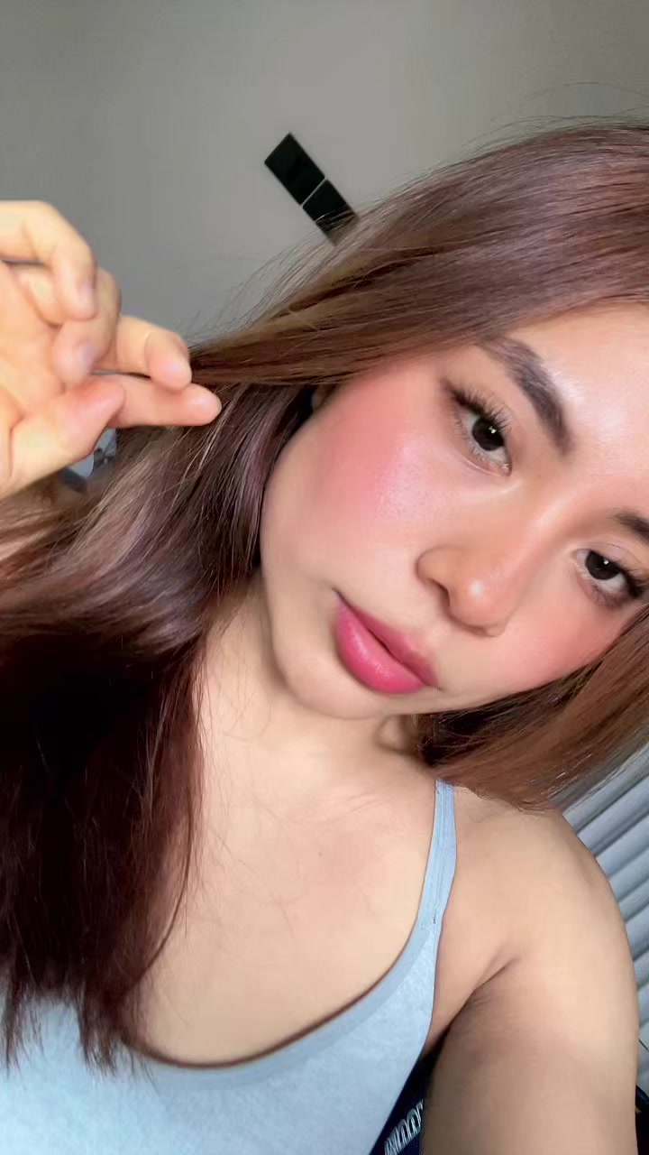 @Adriana