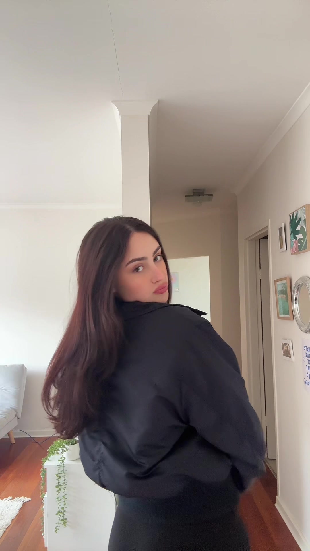 @Isycrawford